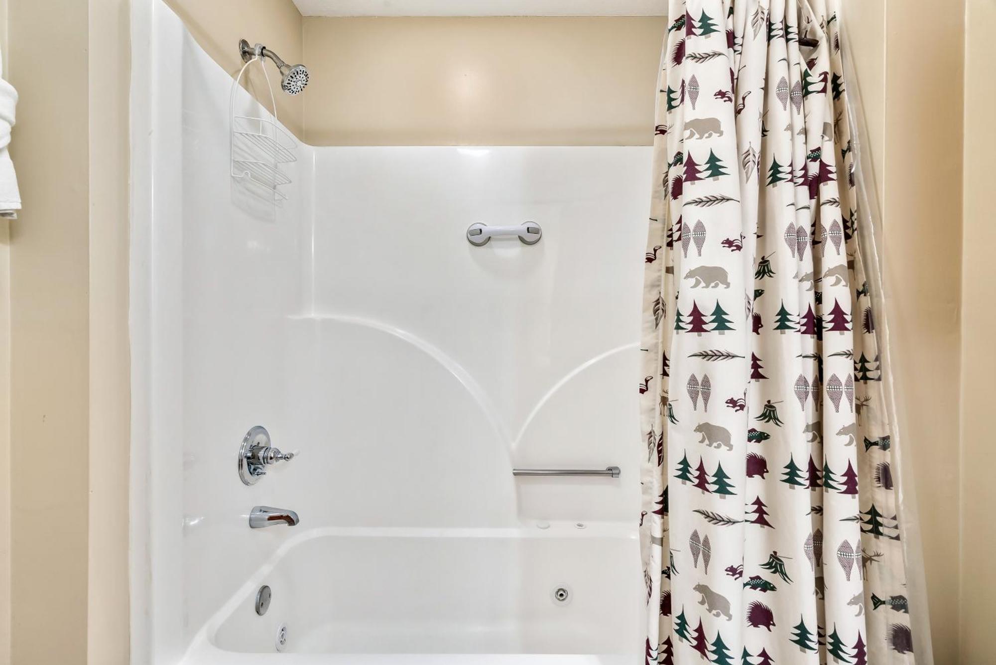 Peaceful Family Cabin With Hot Tub, Game Room, & More! Севьервилл Экстерьер фото